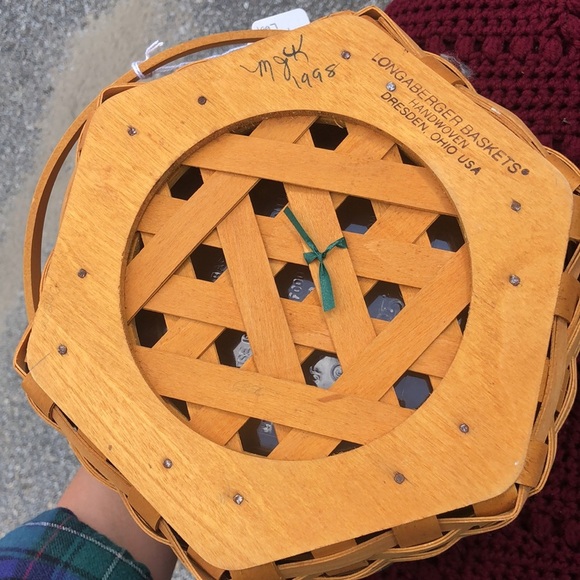 Longaberger 1997 Christmas Collection Snowflake Basket - Picture 3 of 3